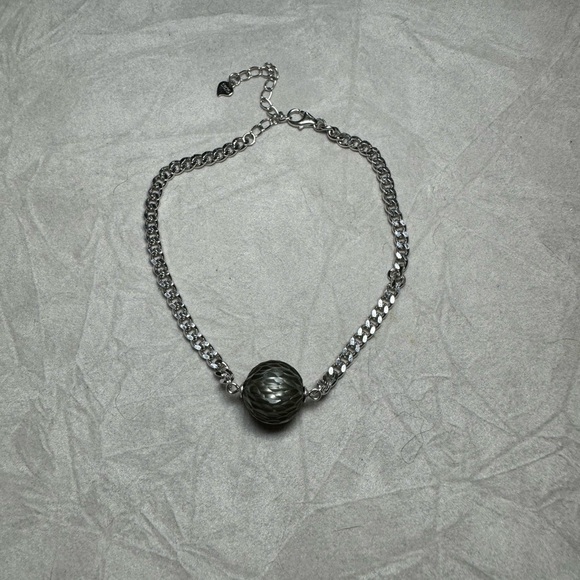 Carved Black Tahitian bracelet - Picture 2 of 2